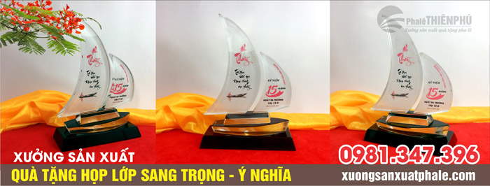 quà tặng thầy cô hình con thuyền đôi
