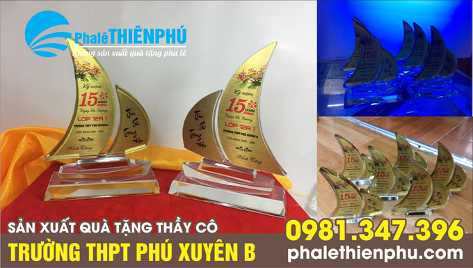Sản xuất quà tặng họp lớp 