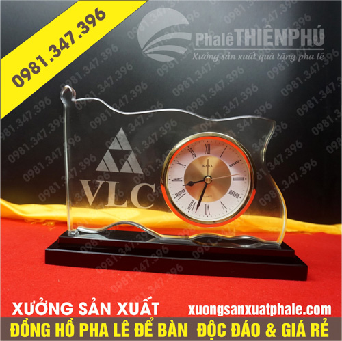 Đồng hồ để bàn kỷ niệm