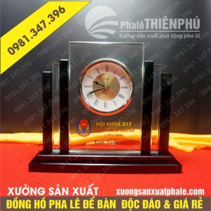 Đồng hồ để bàn pha lê cao cấp