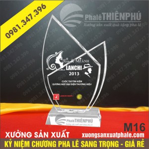 Kỷ niệm chương pha lê 16