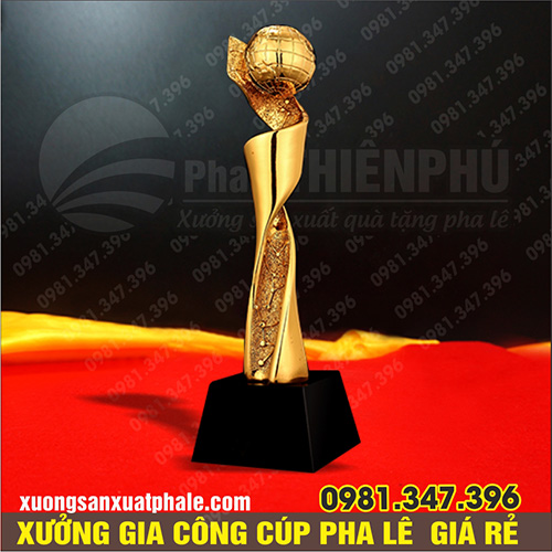 Cúp pha lê hình quả cầu cao